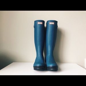 Blue Zip-Up Hunter Boots